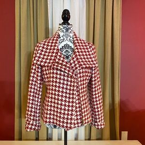 Red houndstooth like patterned blazer